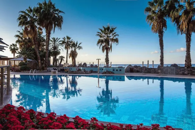 Billede av hotellet Royal Savoy - Ocean Resort - Savoy Signature - nummer 1 af 10