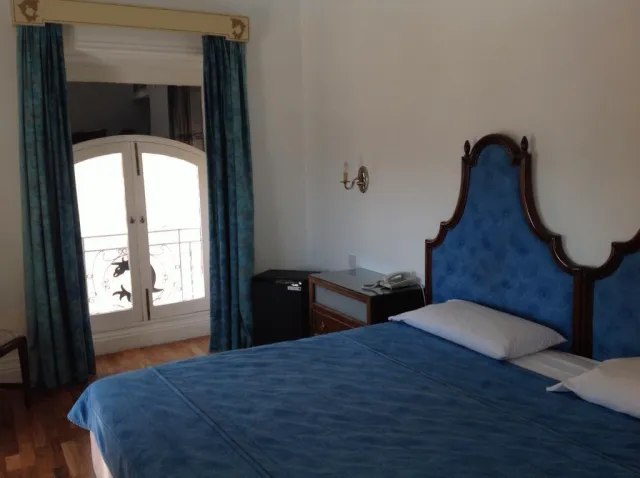 Billede av hotellet Castille - nummer 1 af 10