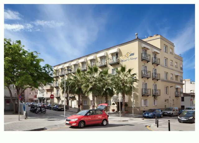 Billede av hotellet Ninays - nummer 1 af 10