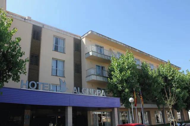 Billede av hotellet Alondra - nummer 1 af 10