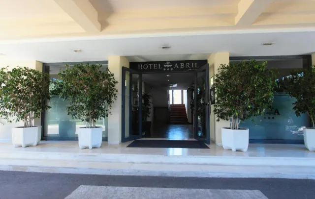 Billede av hotellet Abril - nummer 1 af 9