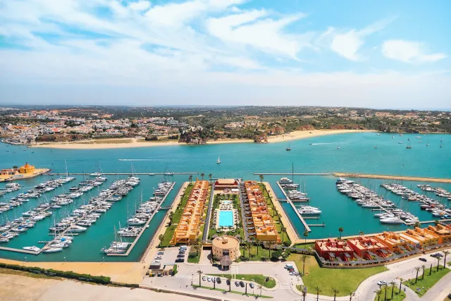 Billede av hotellet NH Marina Portimão Resort - nummer 1 af 10