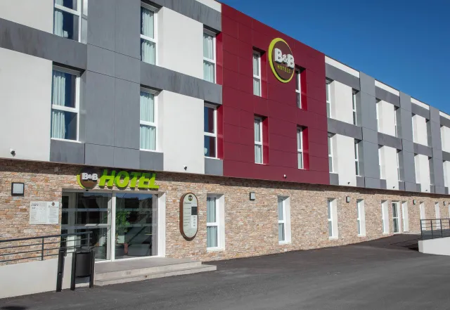 Hotellbilder av B&B HOTEL SAINTE MAXIME Golfe de St Tropez (4628) - nummer 1 av 42