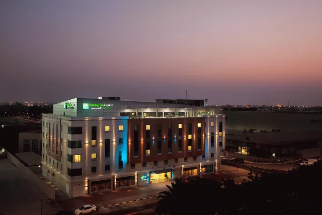 Billede av hotellet Holiday Inn Express Dubai Safa Park by IHG - nummer 1 af 10