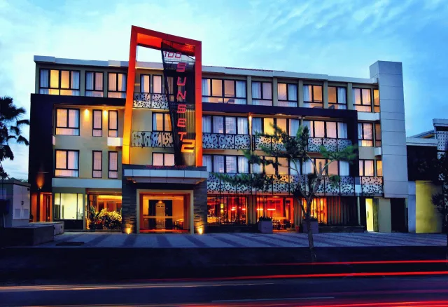 Billede av hotellet 100 Sunset Hotel and Ballroom - nummer 1 af 10
