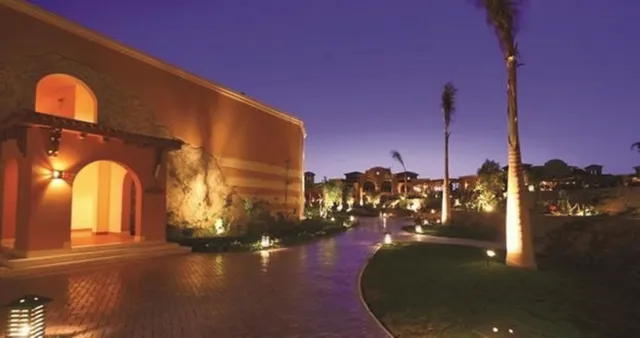 Billede av hotellet Charmillion Gardens Aqua Park (ex Sea Gardens Resort) - nummer 1 af 10