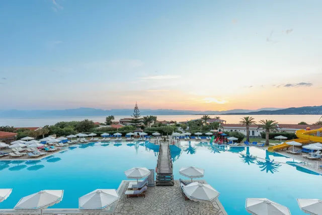 Billede av hotellet Roda Beach Resort & Spa All-inclusive - nummer 1 af 10
