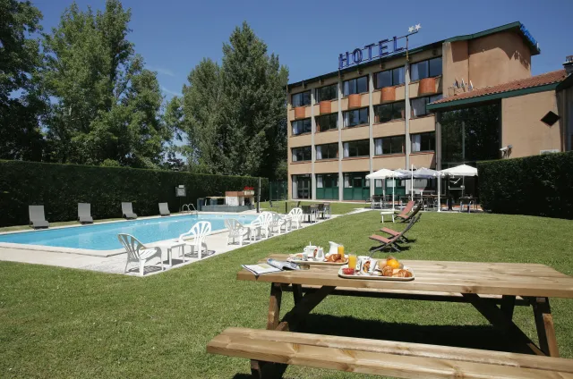Billede av hotellet The Originals City, Hôtel Le Sextant, Toulouse Sud - nummer 1 af 10