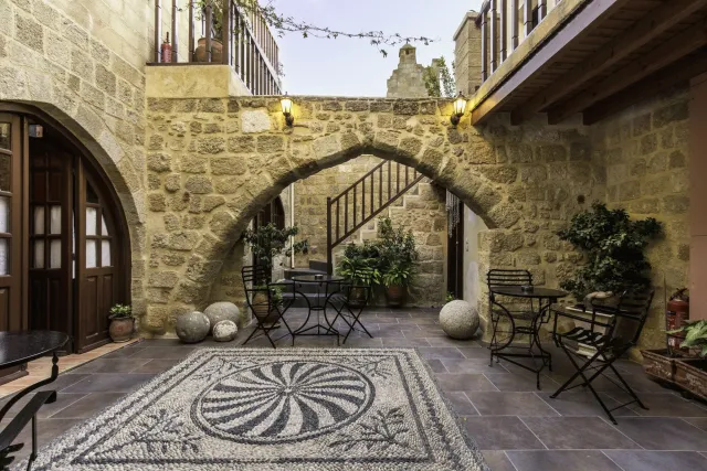 Billede av hotellet Camelot Traditional & Classic Hotel - nummer 1 af 10