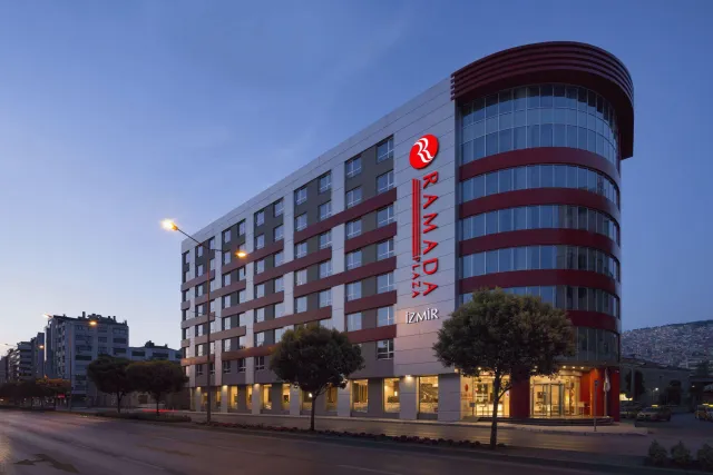 Hotellbilder av Ramada Plaza by Wyndham Izmir - nummer 1 av 9