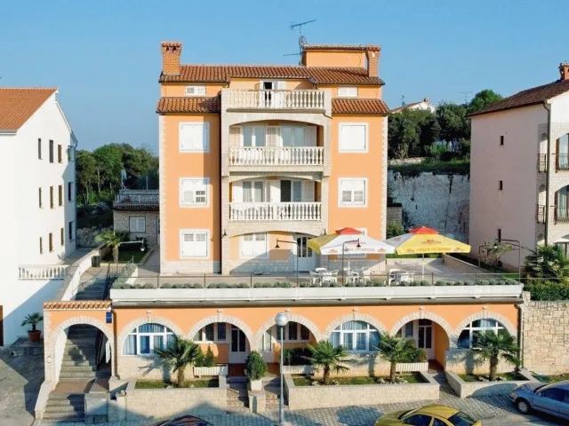 Billede av hotellet Apartments Valentin Vrsar - nummer 1 af 45