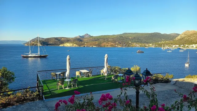 Billede av hotellet Kavos Bay Seafront Hotel - nummer 1 af 8