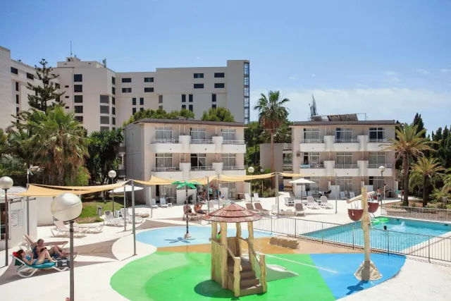 Billede av hotellet BJ Apartamentos Club Sa Coma - nummer 1 af 19