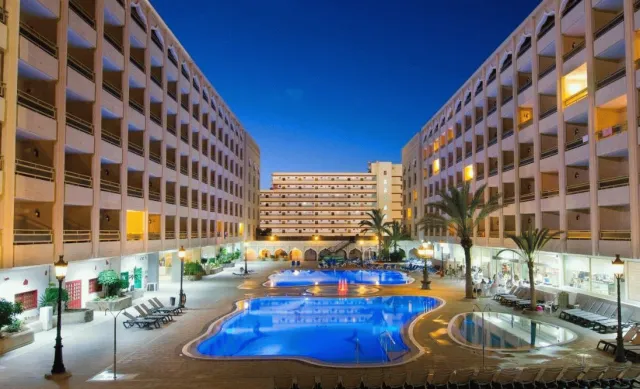 Billede av hotellet KN Aparthotel Columbus - nummer 1 af 32