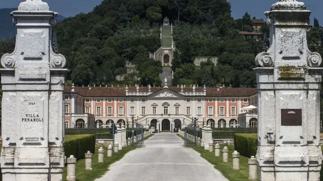 Billede av hotellet Villa Fenaroli Palace - nummer 1 af 10