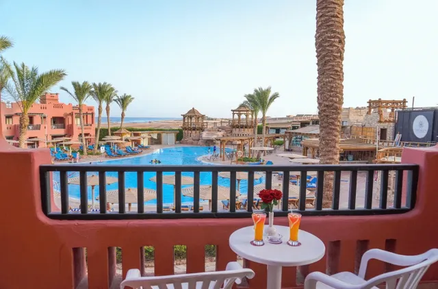 Billede av hotellet Charmillion Sea Life Resort - nummer 1 af 10
