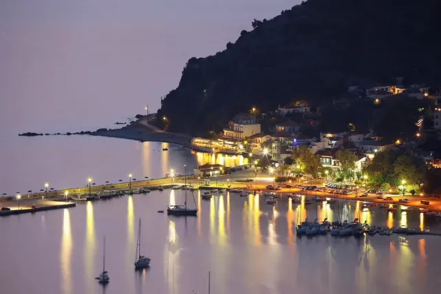 Billede av hotellet Flisvos Beachfront Apartments - nummer 1 af 44