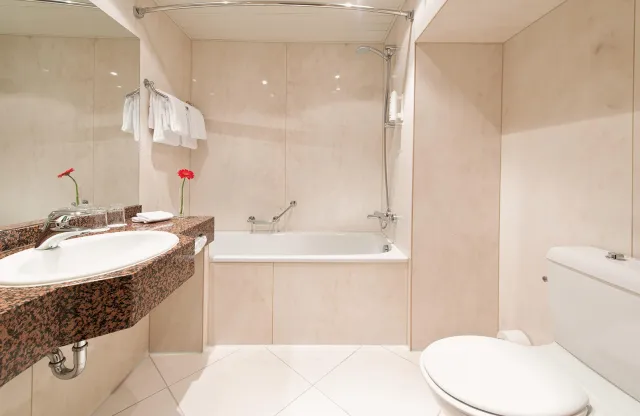 Hotellbilder av Leonardo Hotel Frankfurt City South (ex Holiday Inn Frankfurt Airport North) - nummer 1 av 100