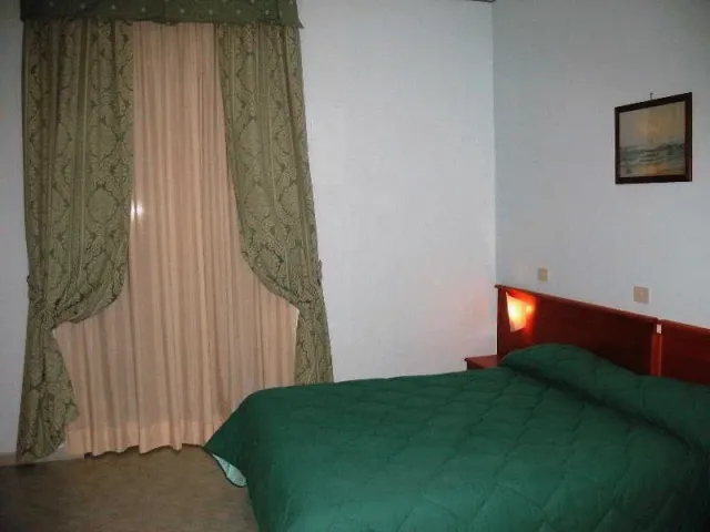 Hotellbilder av Hotel Garden Napoli - nummer 1 av 100