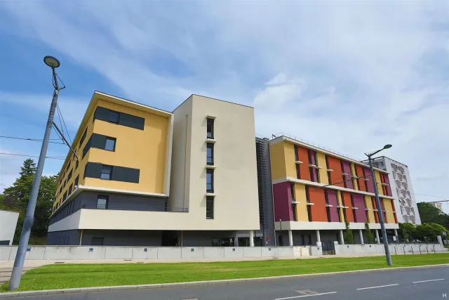 Hotellbilder av Eastlodge Lyon Est Eurexpo (ex. Comfort Suites Lyon Est Eurexpo) - nummer 1 av 76