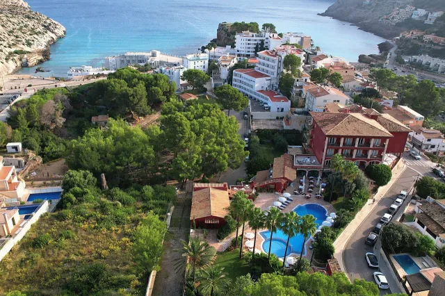 Billede av hotellet Hotel Cala Sant Vicenc - nummer 1 af 19