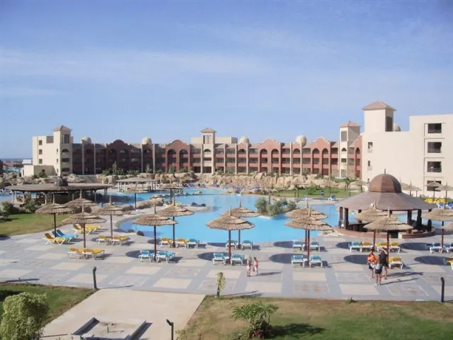 Billede av hotellet Tirana Aqua Park Resort (ex Sunrise) - nummer 1 af 12