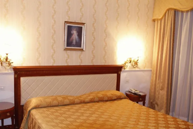 Hotellbilder av Hotel Genio - nummer 1 av 10