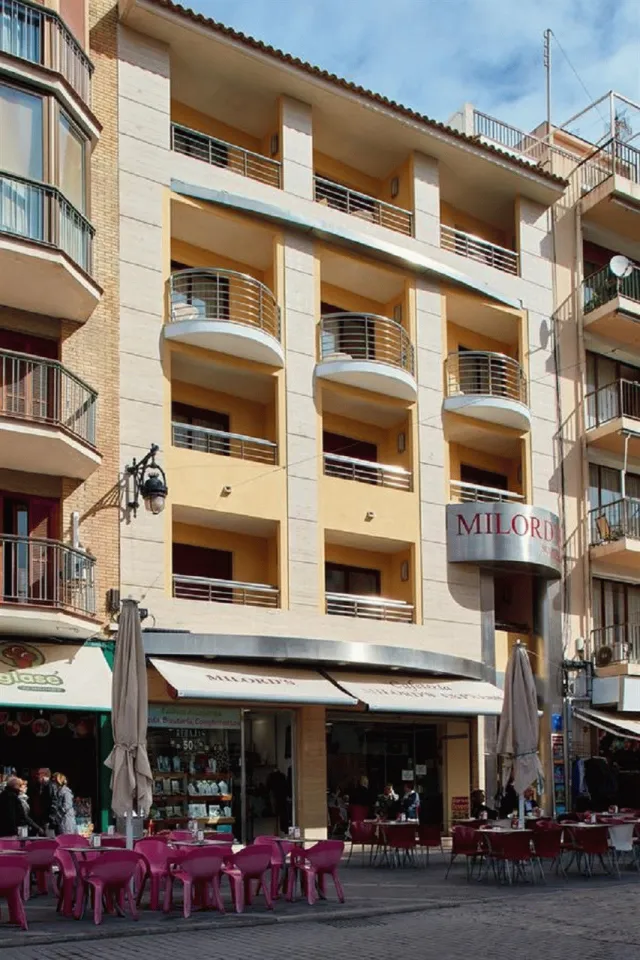 Billede av hotellet Milords Suites Aparthotel - nummer 1 af 10