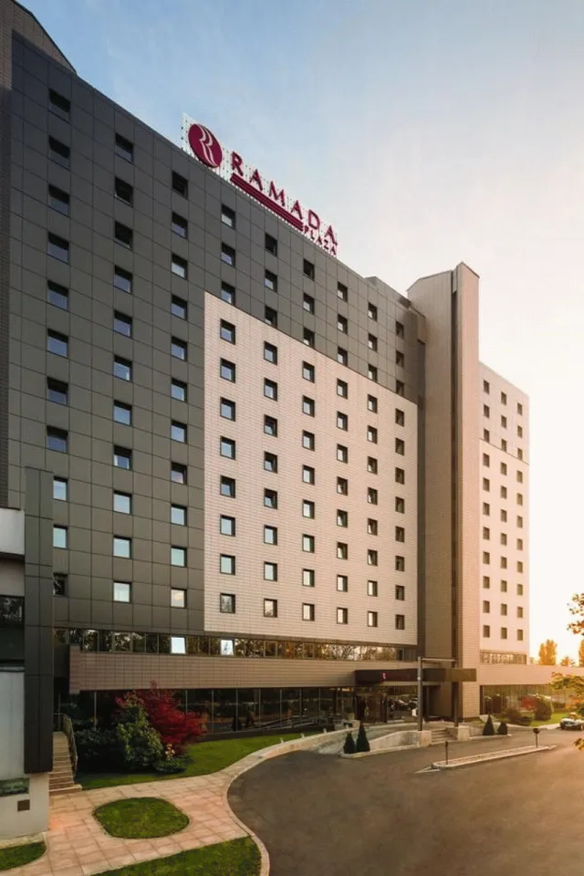 Billede av hotellet Ramada Plaza by Wyndham Bucharest Convention Center - nummer 1 af 10