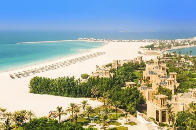 Hotellbilder av Al Hamra Beach and Golf Resort - nummer 1 av 28