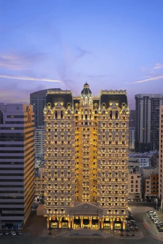 Billede av hotellet Royal Rose Abu Dhabi, a Curio by Hilton Affiliated Hotel - nummer 1 af 10