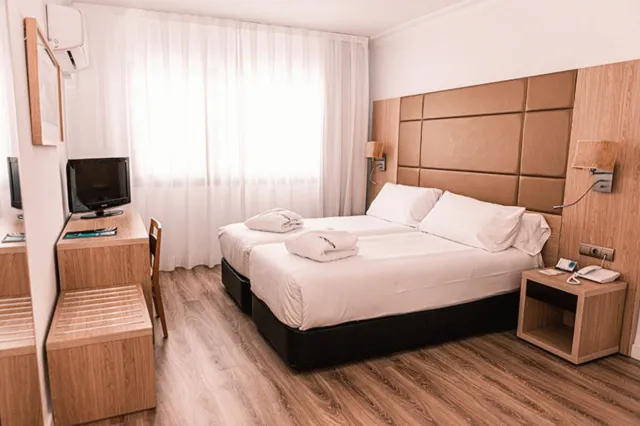 Billede av hotellet Virgen de los Reyes - nummer 1 af 10