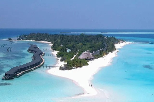 Hotellbilder av Kuredu Island Resort & Spa - nummer 1 av 10