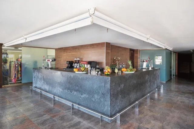 Hotellbilder av Occidental Cala Vinas - nummer 1 av 10