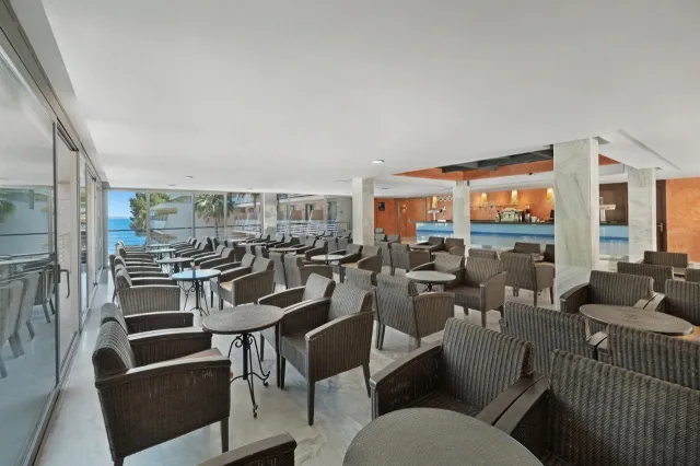 Hotellbilder av Occidental Cala Vinas - nummer 1 av 10