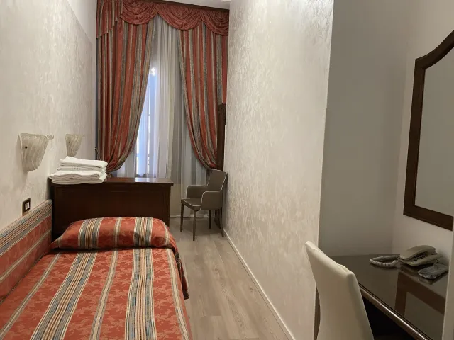 Billede av hotellet Hotel Bridge - nummer 1 af 10