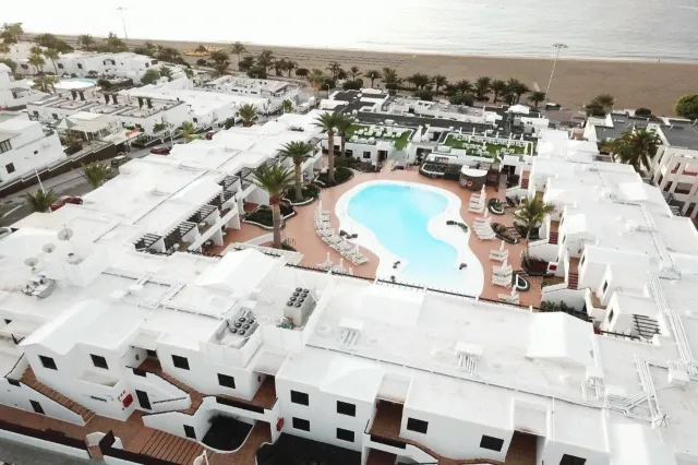 Hotellbilder av R2 Bahia Kontiki Beach Aparthotel - nummer 1 av 16