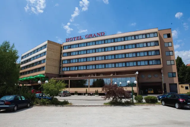 Hotellbilder av Hotel Grand - nummer 1 av 10