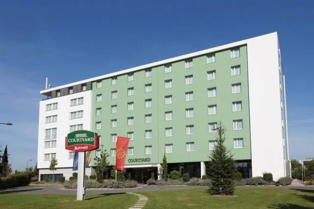Hotellbilder av Courtyard by Marriott Toulouse Airport - nummer 1 av 10