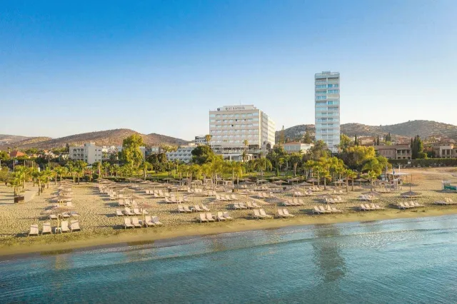 Billede av hotellet St Raphael Resort - nummer 1 af 10