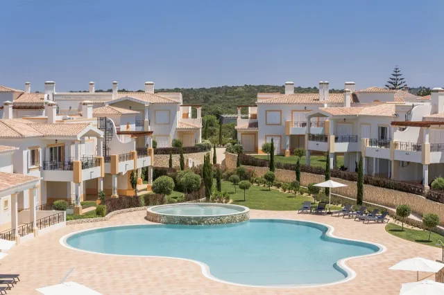 Hotellbilder av NAU Salema Beach Village - nummer 1 av 104