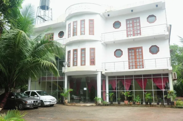 Hotellbilder av Thampa Hotel - nummer 1 av 35