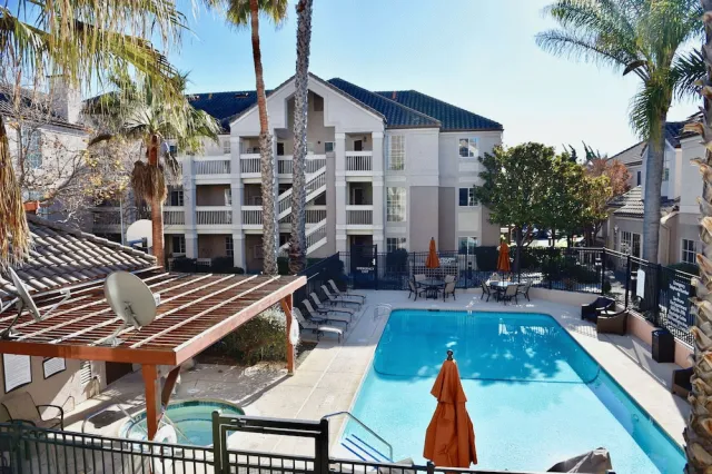Hotellbilder av Sonesta ES Suites San Francisco Airport San Bruno - nummer 1 av 37