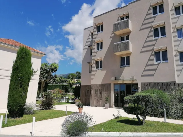 Hotellbilder av Best Western Plus Hotel Elixir Grasse - nummer 1 av 58