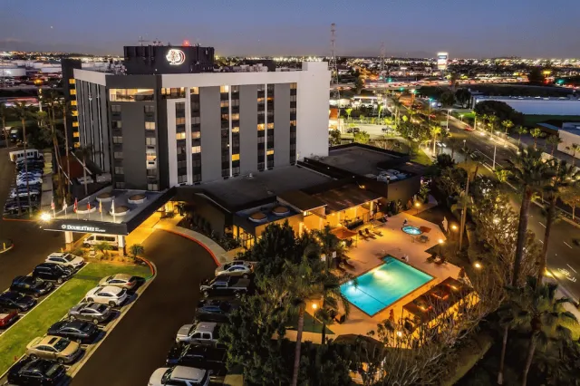 Hotellbilder av DoubleTree by Hilton Carson - nummer 1 av 81