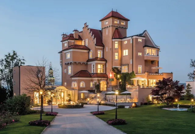 Billede av hotellet Schloss Mönchstein Hotel - nummer 1 af 10