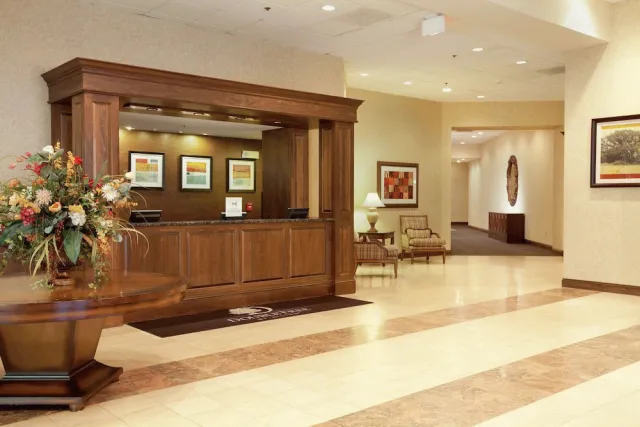 Billede av hotellet DoubleTree by Hilton Boston - Milford - nummer 1 af 58