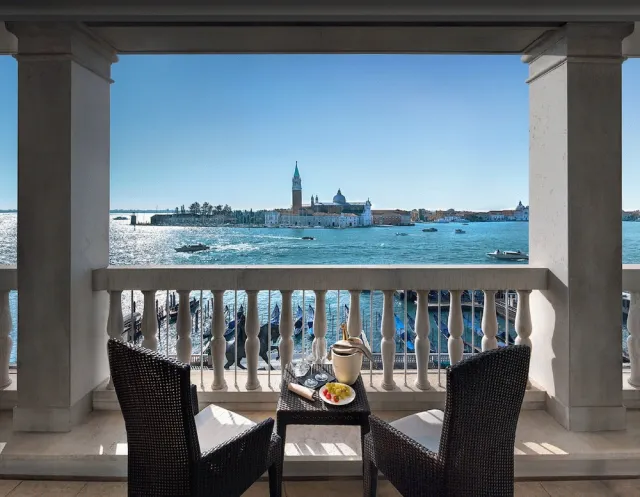 Hotellbilder av Londra Palace Venezia - nummer 1 av 10