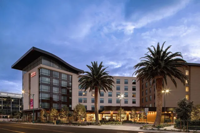 Hotellbilder av Home2Suites by Hilton Anaheim Resort - nummer 1 av 56