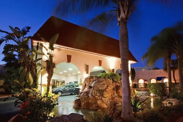 Billede av hotellet Maingate Lakeside Resort - nummer 1 af 45